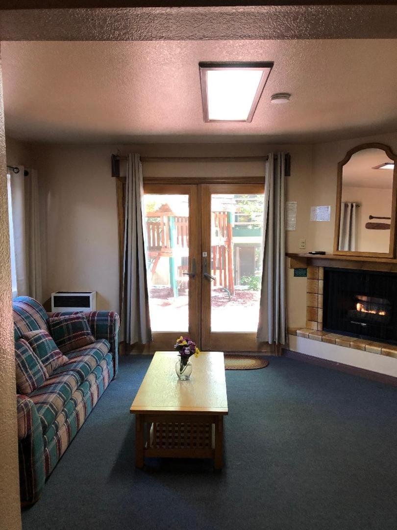 Big Bear Lake Front Lodge 외부 사진